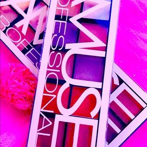 Amuse Multiple Color Pállate